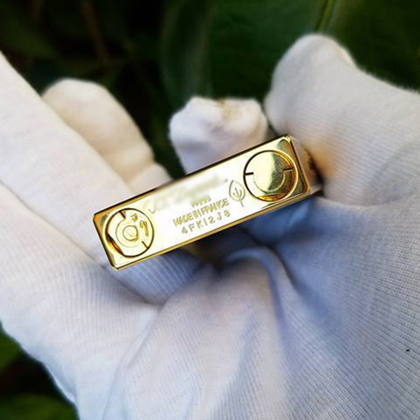 Vỏ Hột Quẹt Bật Lửa Upon D129V Tình Nhân Cao Cấp Đẹp Độc Lạ - Dùng Gas Đá