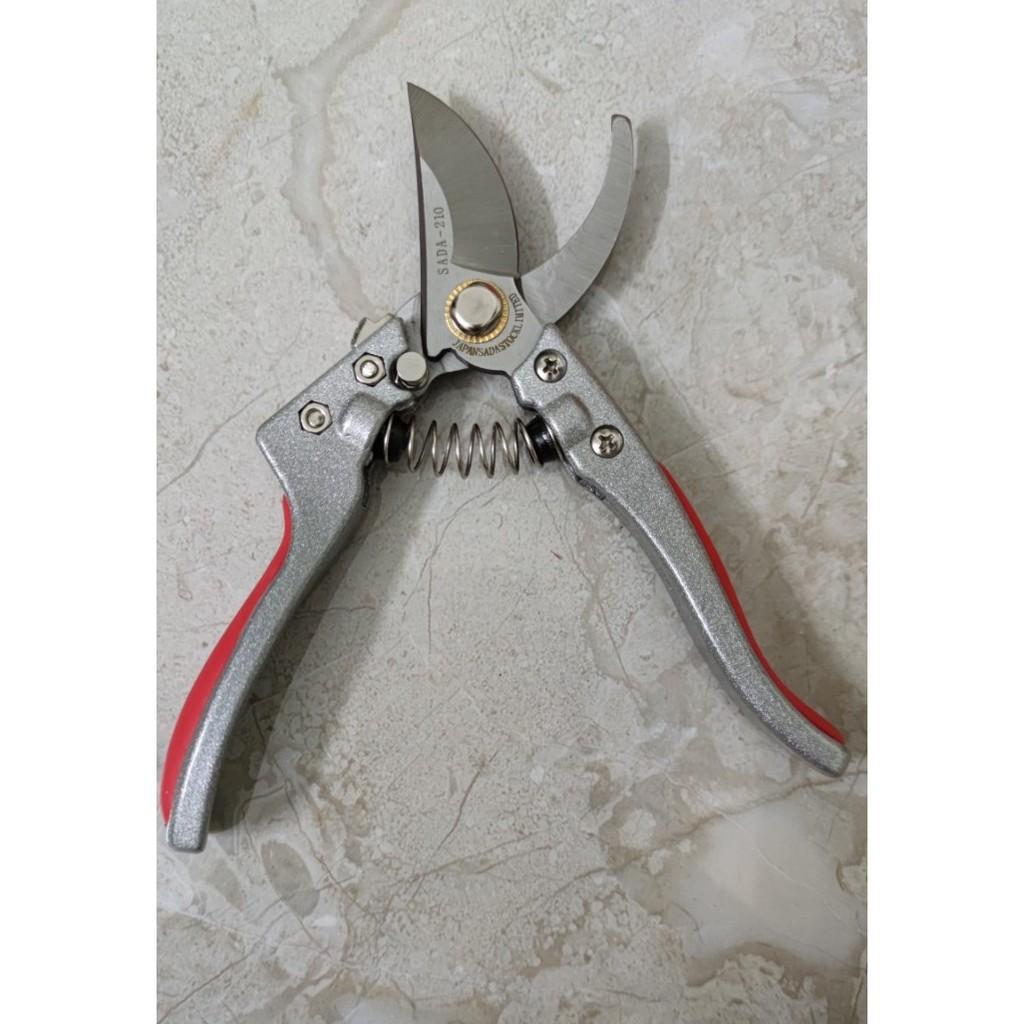 Kéo cắt cành cây SADA nhập khẩu chính hãng Nhật Bản, sắc, bền theo thời gian