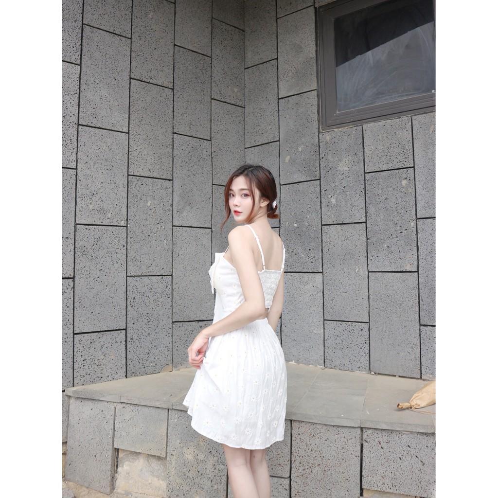 ĐẦM TRẮNG DỰ TIỆC 2 DÂY CỔ VUÔNG PHỐI NƠ NGỰC BO CHUN SAU DÁNG XÒE