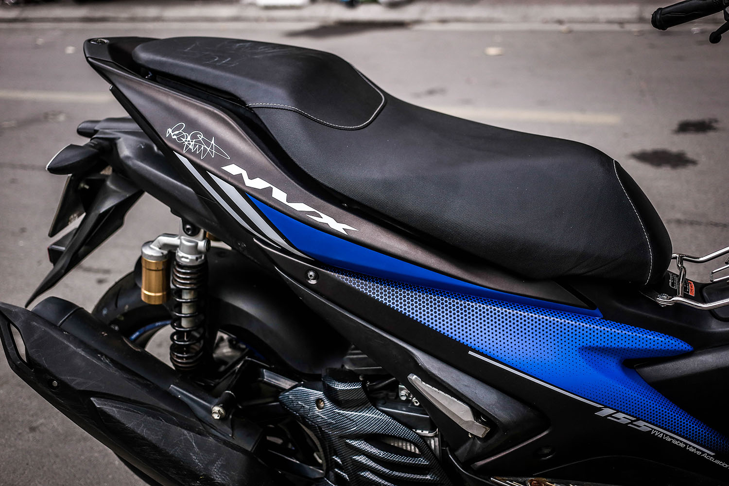 Tem trùm NVX Blue Racing