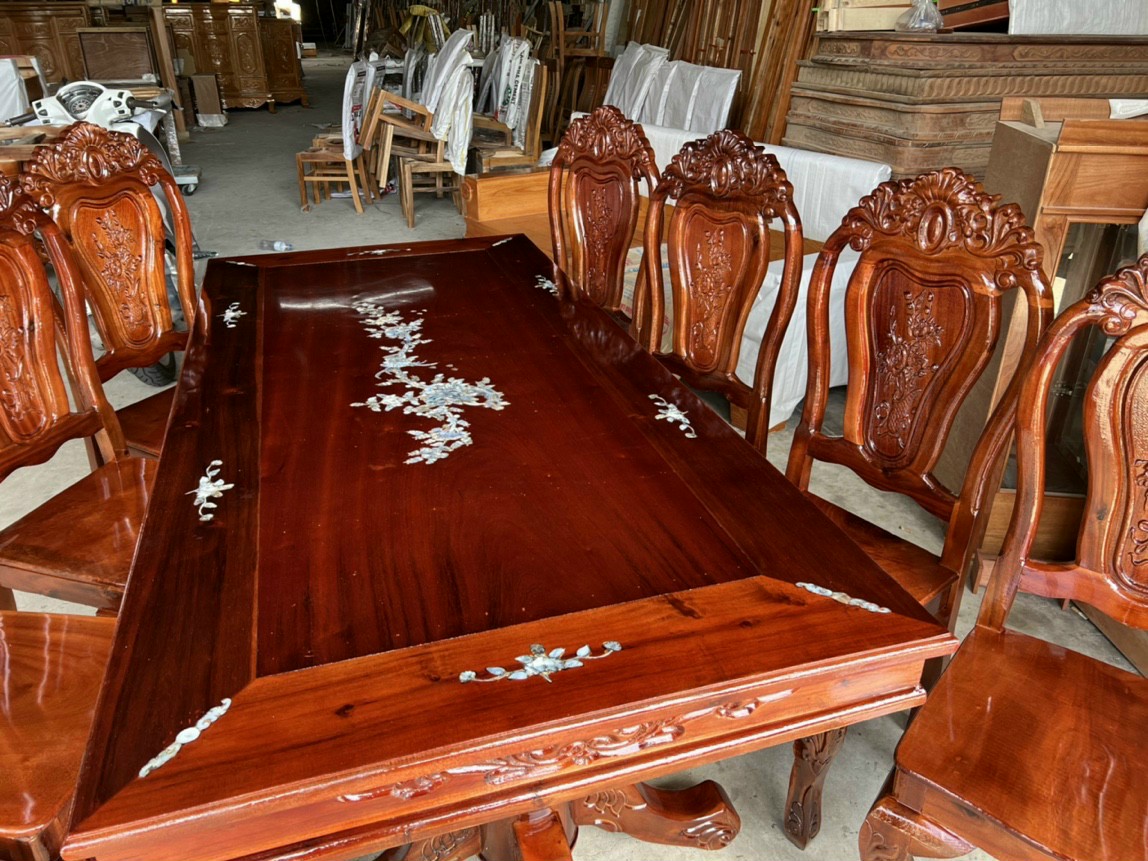 Bộ bàn ăn 8 ghế cẩn hoa mặt vuông hàng xuất khẩu cao cấp