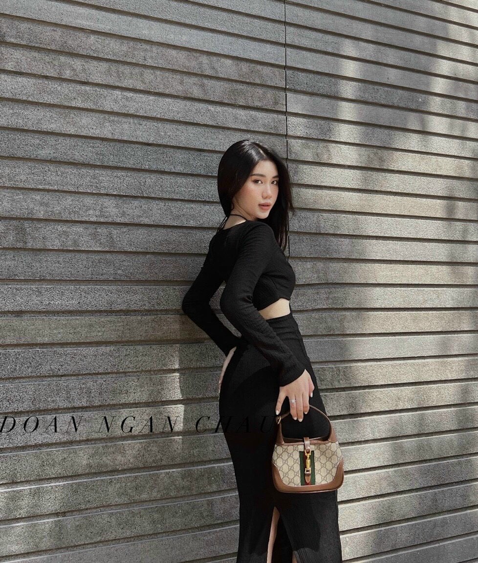 ĐẦM ĐEN MIDI DÀI THUN ÔM BODY SUÔNG TRƠN DÂY CỔ V YẾM DẠO PHỐ DỰ TIỆC ĐI BIỂN