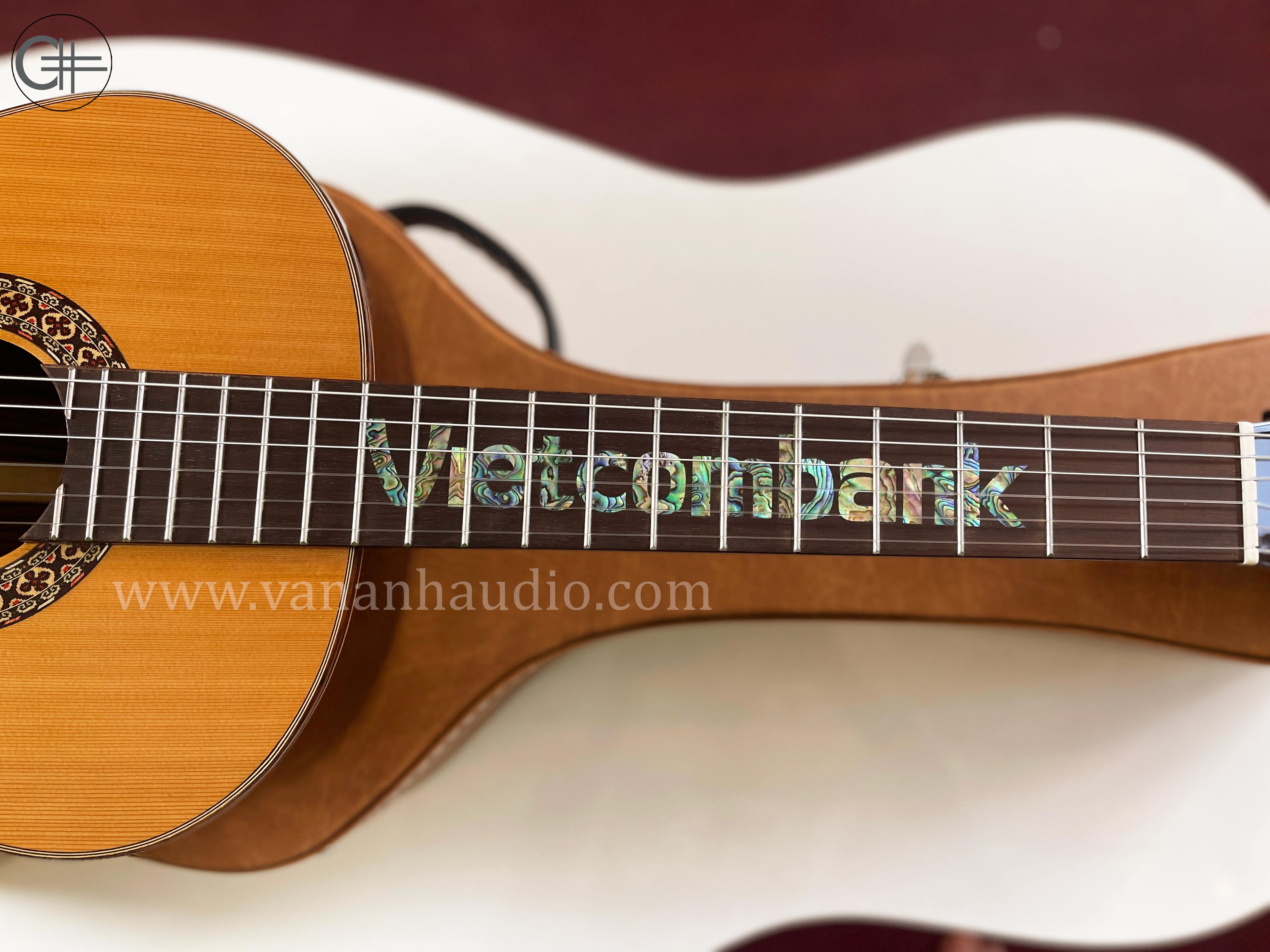 Đàn Guitar Classic Custom (Khảm Trai Vietcombank)