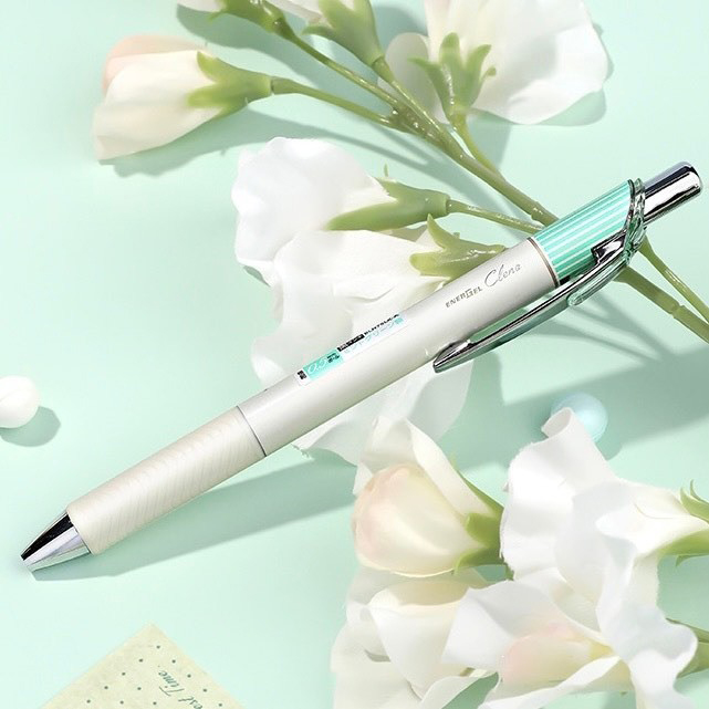 Bút Mực Gel Pentel Clena BLN75L Nét 0.5mm Mực Xanh