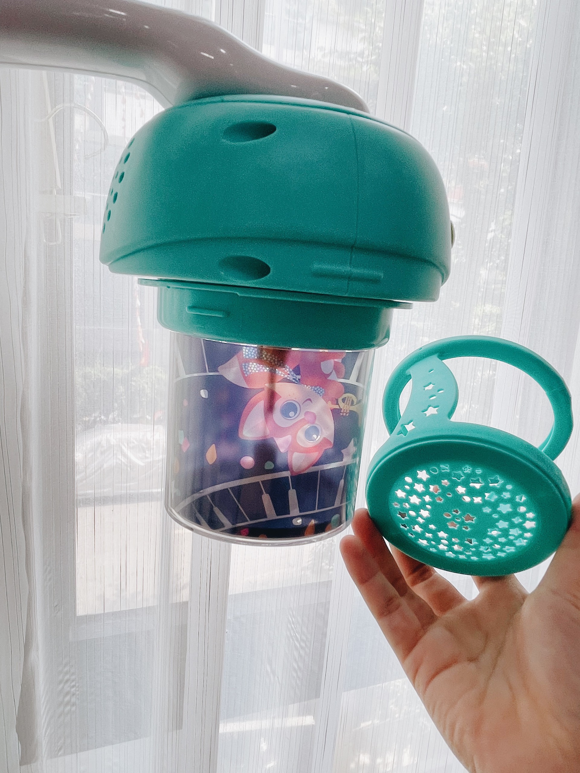 Đèn chiếu ru ngủ 3 chức năng, 2 chế độ nhạc và xoay tự động cho bé từ sơ sinh Winfun 72005