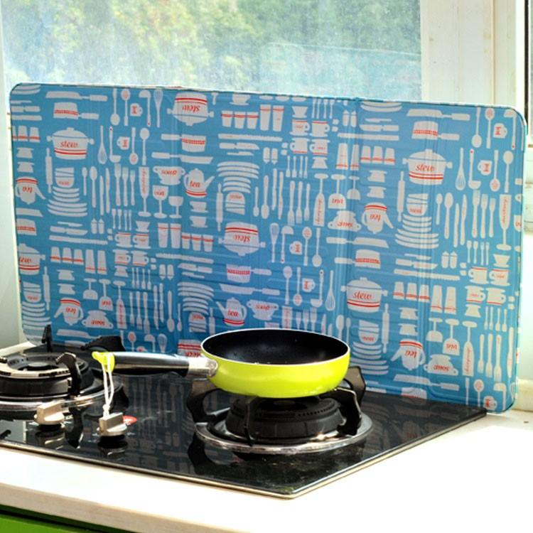 Miếng chắn dầu mỡ hoa văn cao cấp kích thước 30x80cm- họa tiết ngẫu nhiên