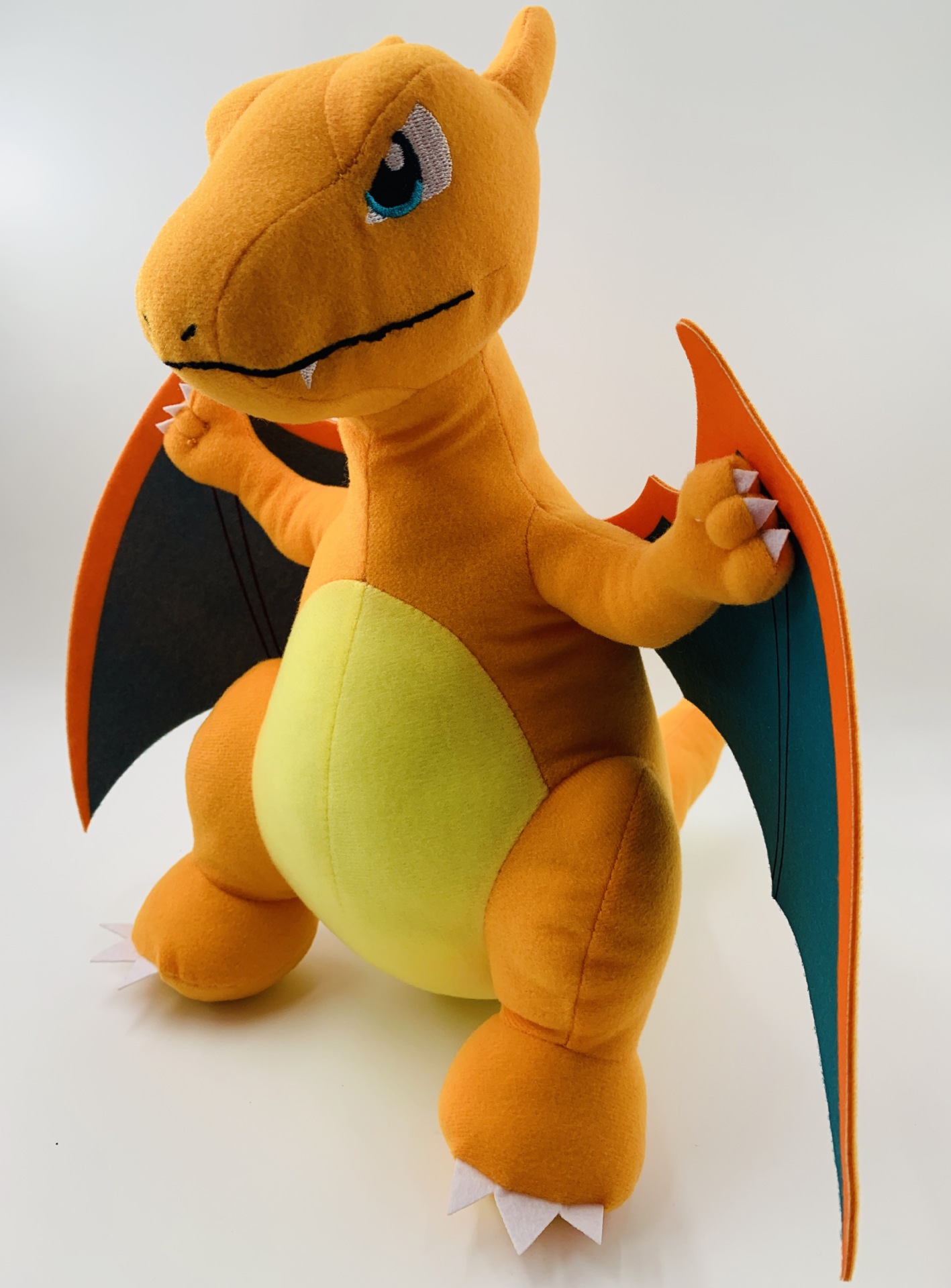 Gấu Bông Pokemon Rồng Charizard Shiny Nguyên Tem Nguyên Tag