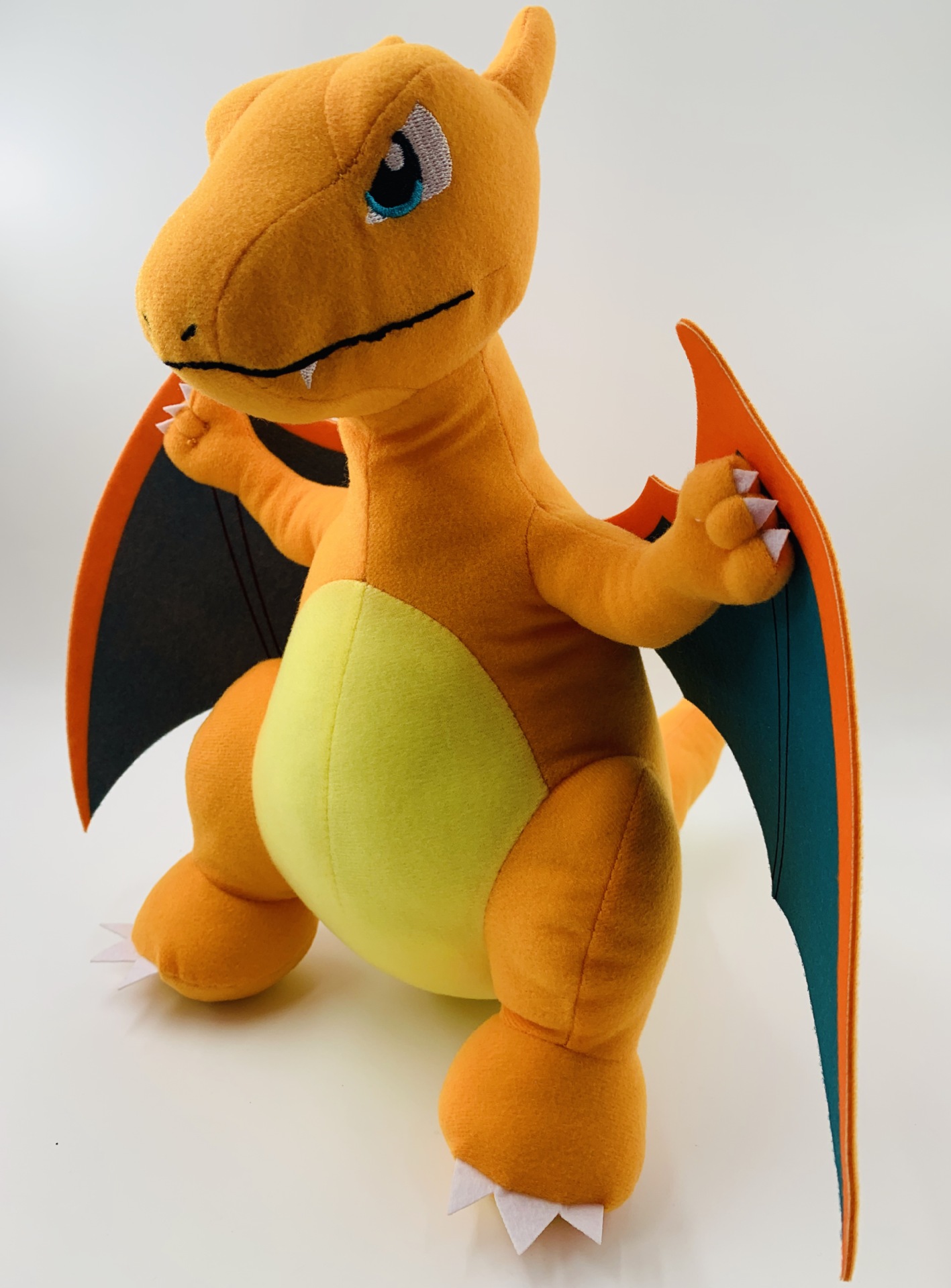 Gấu Bông Pokemon Rồng Charizard Shiny (30 Cm) Nguyên Tem Nguyên Tag (Tặng Kèm 1 Ví Da 12 Ngăn Đựng Thẻ ATM, CCCD)