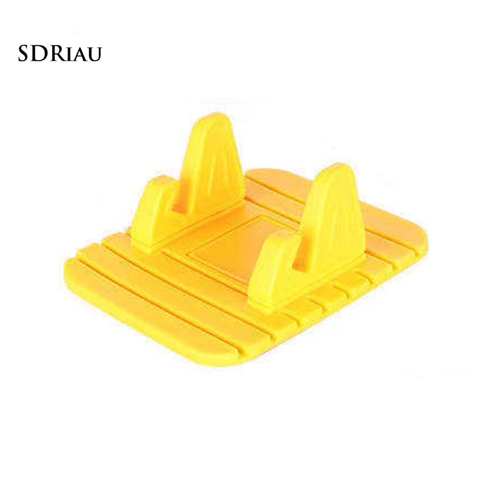 Giá Đỡ Điện Thoại Chống Trượt Trên Xe Hơi Tiện Dụng