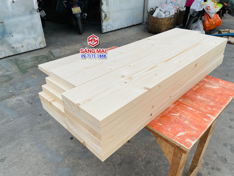 Tấm gỗ thông rộng 25cm x dày 3cm x dài 80cm + láng mịn 4 mặt