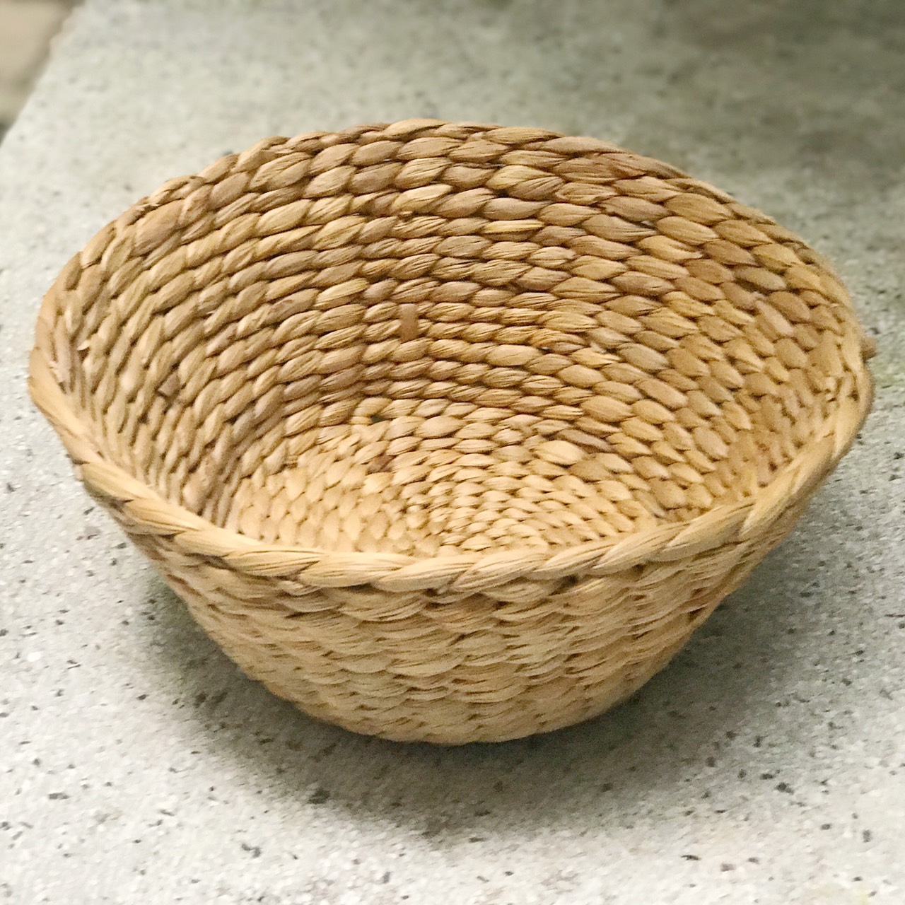 Sọt đa năng đan lục bình , hình tròn, dùng để vật dụng gia đình, trang trí home decor