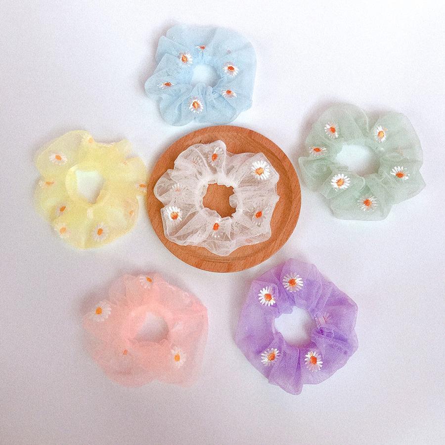 Combo 6 dây buộc tóc Scrunchies hoa cúc thêu