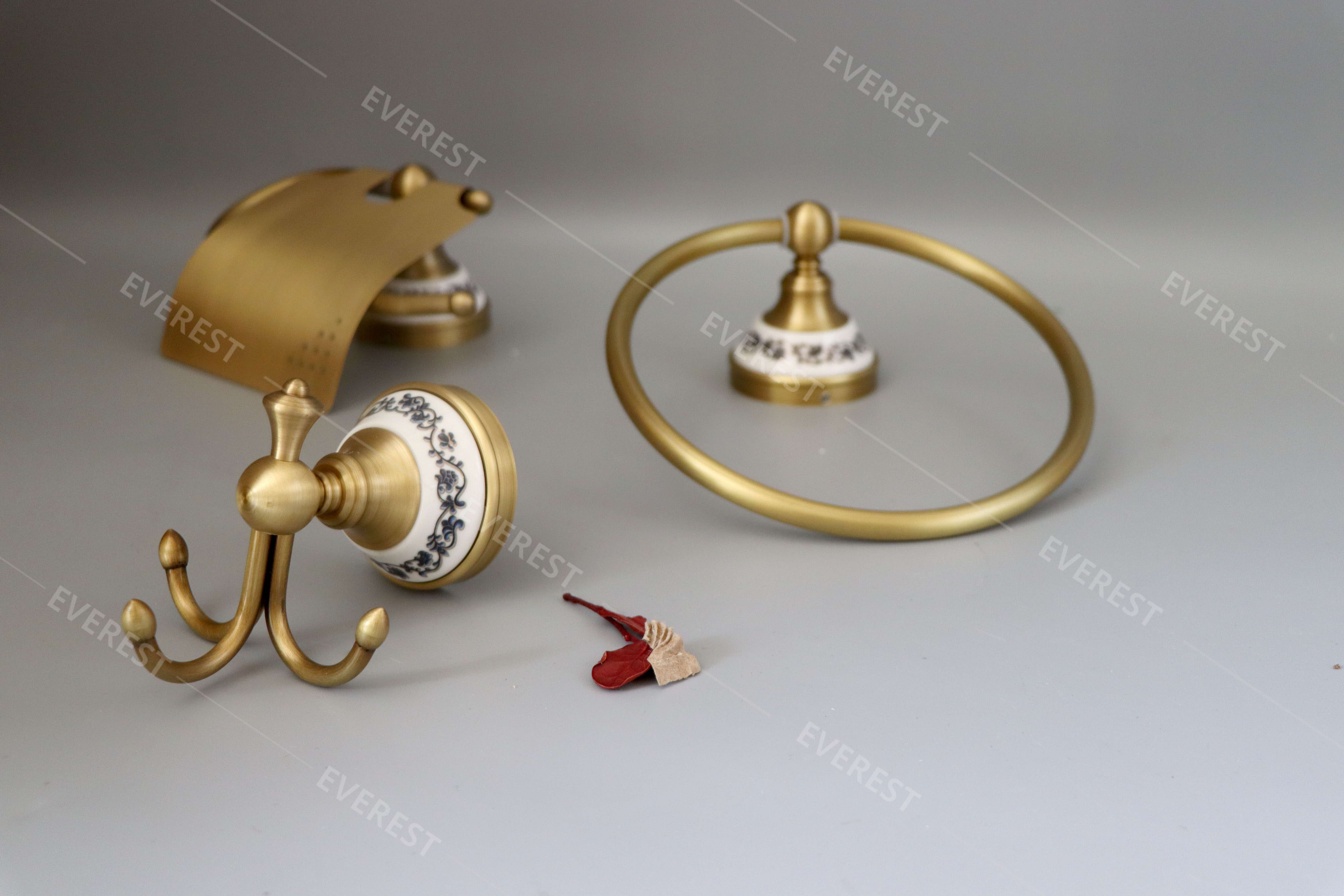 Vòng treo khăn bằng đồng EVEREST EV-4023