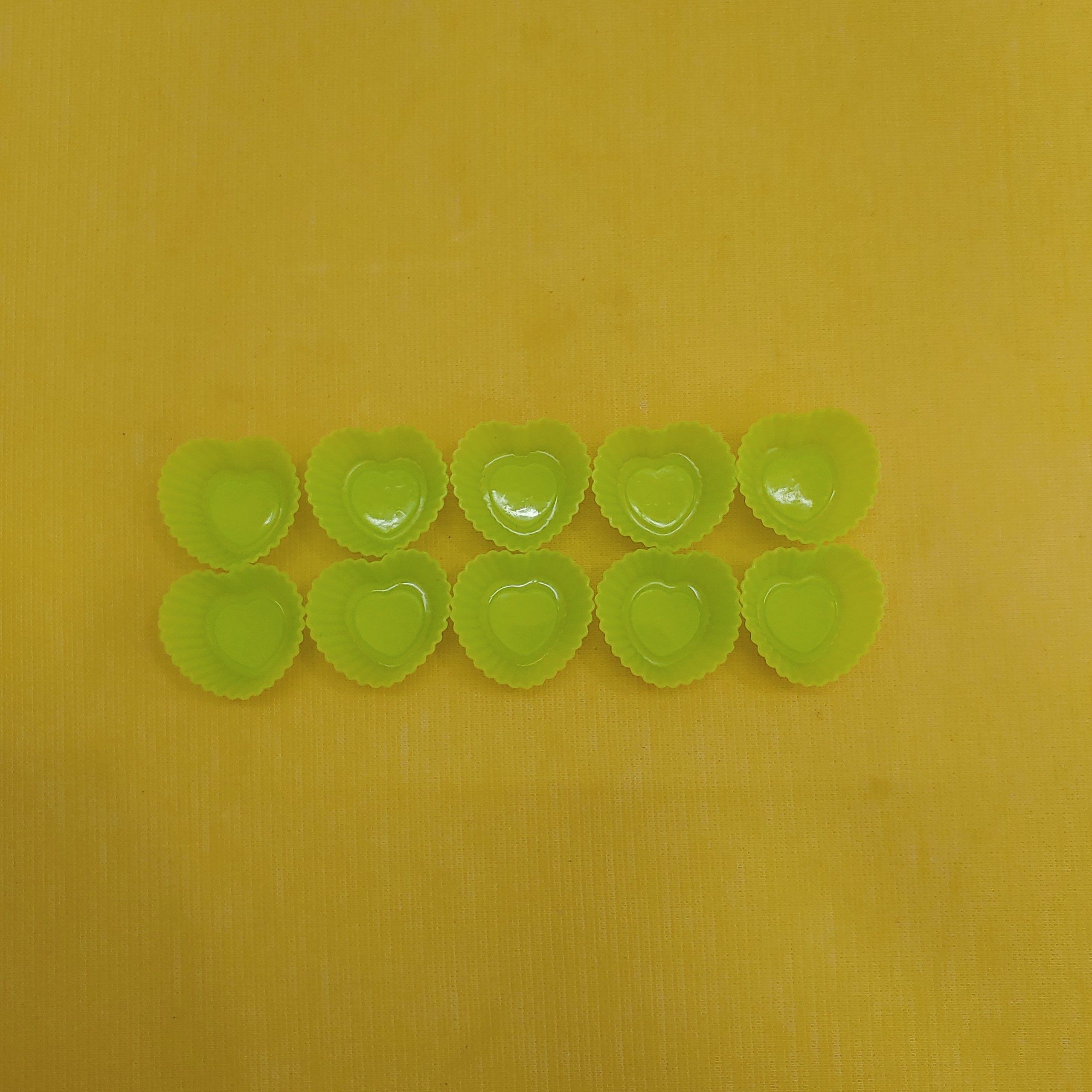 Bộ 10 khuôn hình trái tim làm bánh bằng silicon 3.5cm