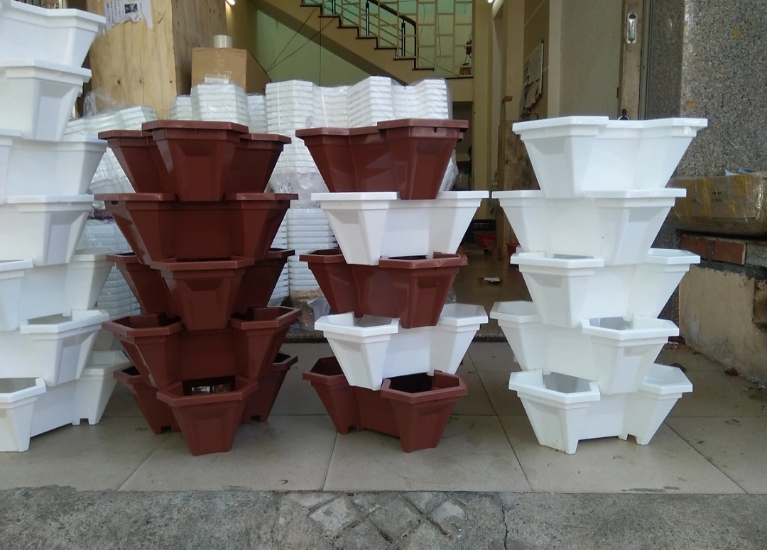 THÁP TRỒNG RAU HỮU CƠ 10 TẦNG- 10 CHẬU- TRỒNG RAU- HOA- DÂU TÂY, ĐỘ BỀN CAO, CHẤT LIỆU TỐT, AN TOÀN HIỆU QUẢ - MÀU TRẮNG