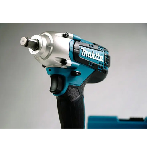 Máy siết bu lông pin 18V/3.0Ah Makita DTW190RFJX