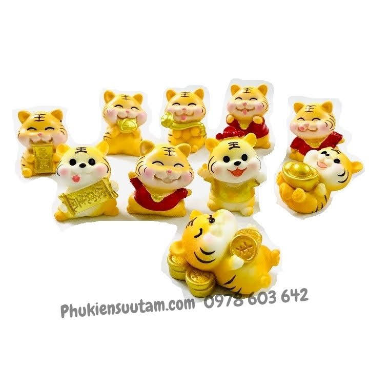 Tượng Nhựa Con Cọp Cute Dễ Thương , Dùng để trưng bày trên bàn sách, bàn làm việc, xe oto, kích thước 4 x 3.5cm, màu vàng - TMT Collection - SP005465