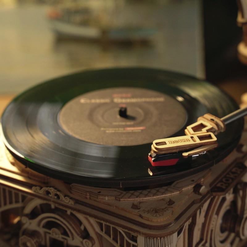 Mô hình Cơ động học Máy nghe nhạc cổ điển Classic Gramophone LKB01