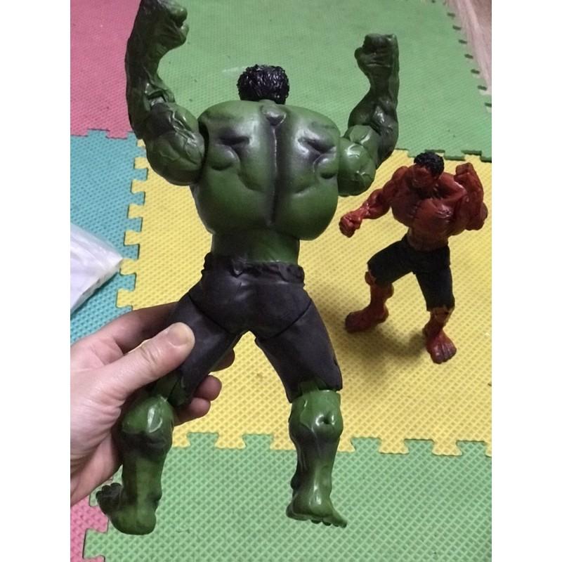 Mô hình người khổng lồ xanh Green Hulk và người khổng lồ đỏ Red Hulk siêu ngầu