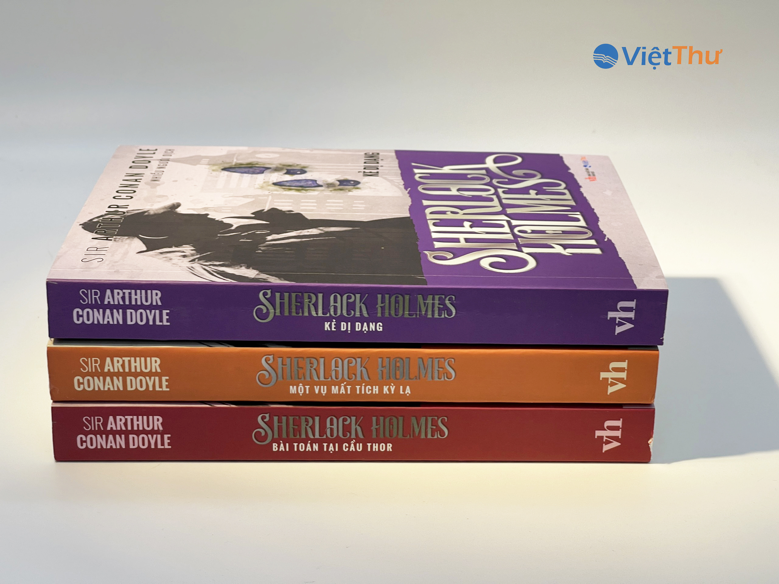 Sherlock Holmes Toàn Tập - Combo Boxset 3 Tập Sherlock Holmes - Kẻ Dị Dạng - Bài Toán Tại Cầu Thor - Một Vụ Mất Tích Kỳ Lạ