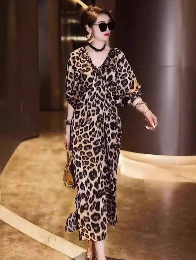 Đầm suông rộng họa tiết beo