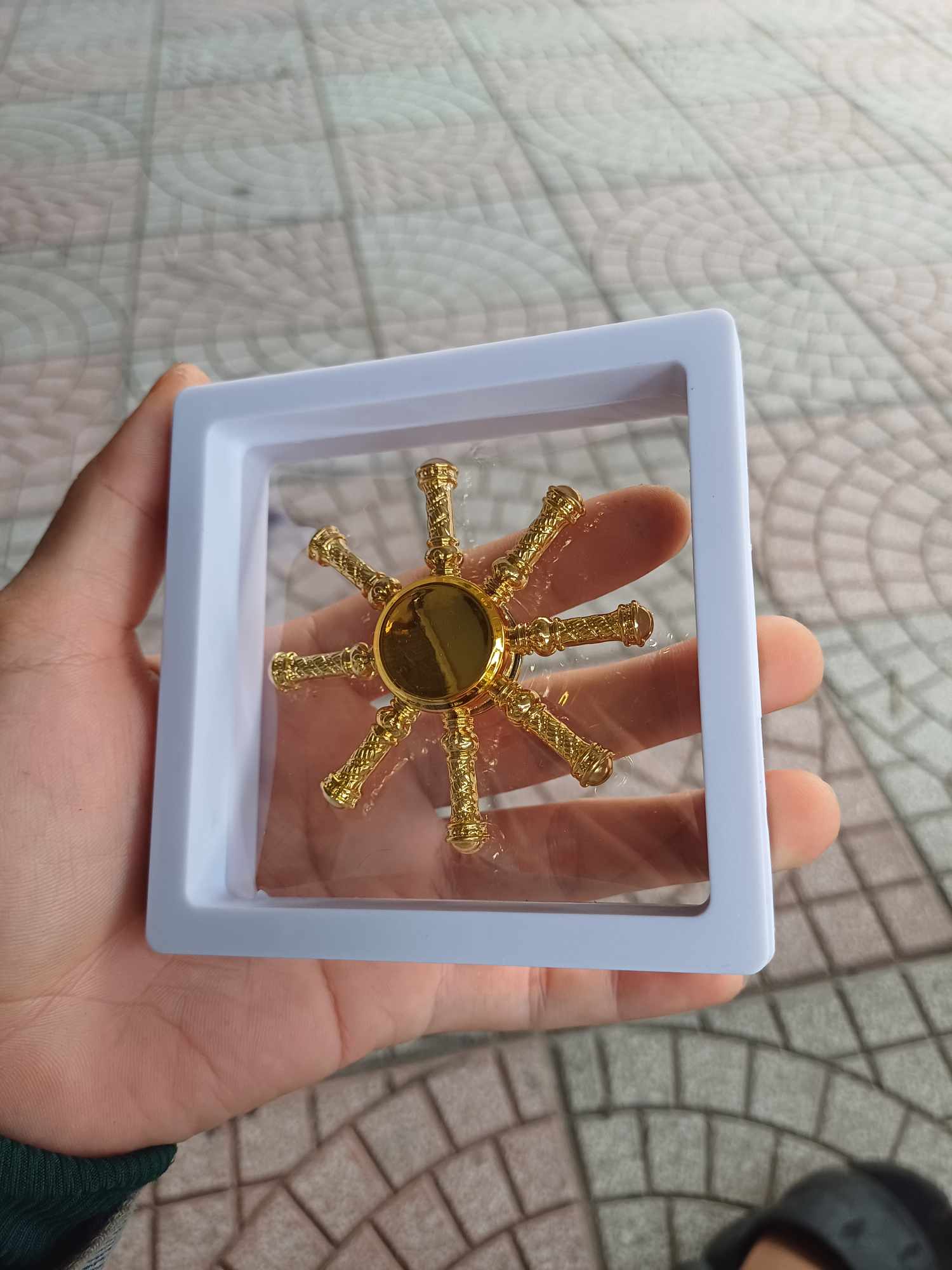 Đồ  chơi con quay spinner kim loại nhiều mẫu đẹp
