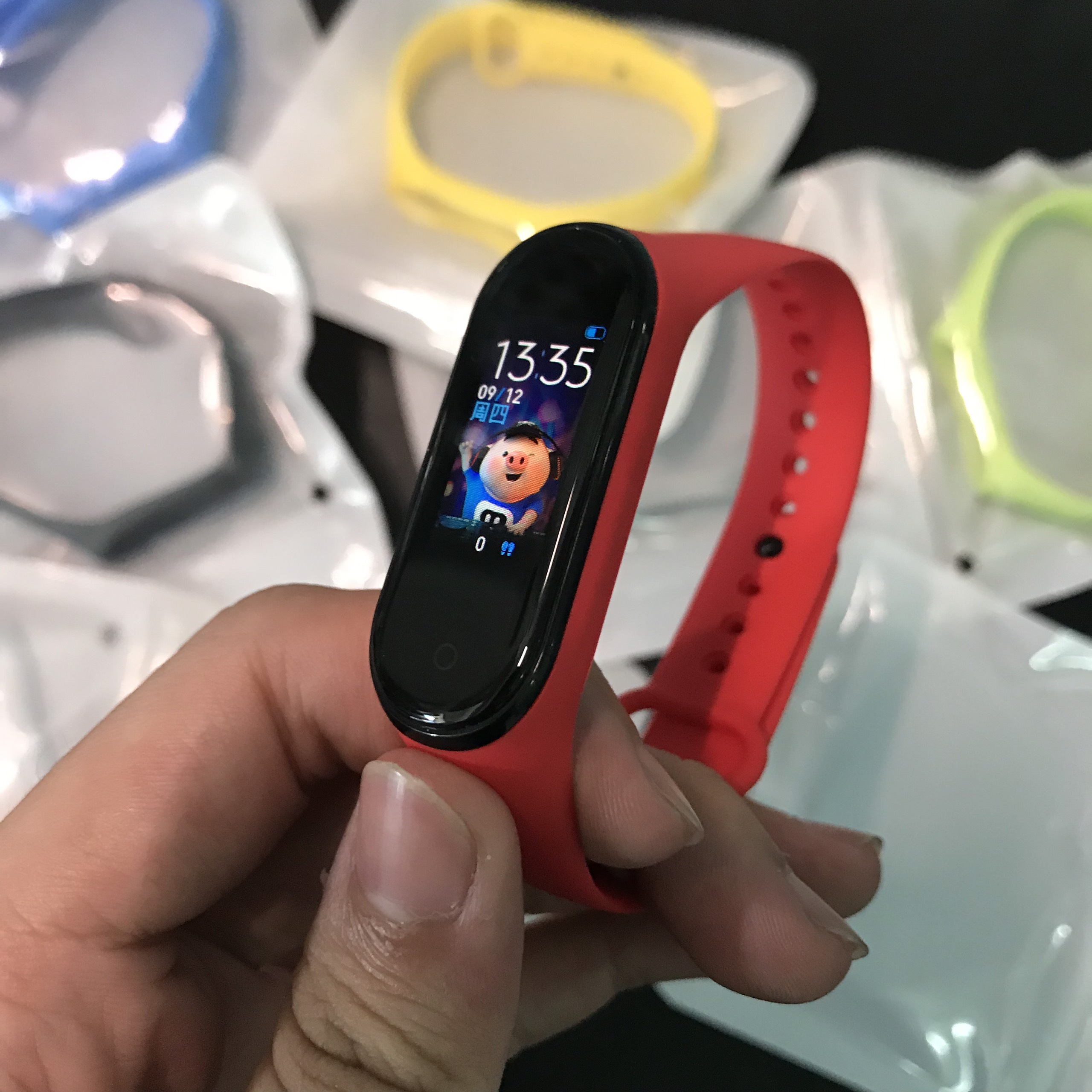 Vòng đeo thay thế cho Xiaomi Miband 3 / 4 nhiều màu lựa chọn