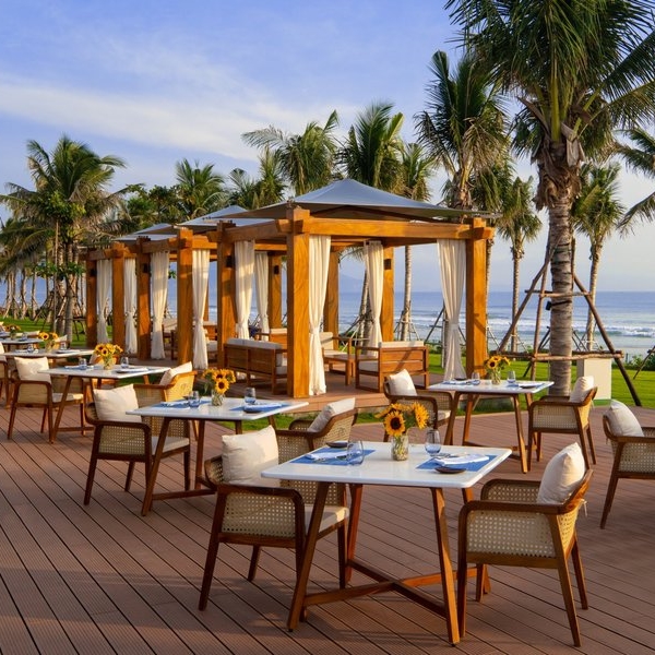 Gói Villa 02 Phòng Ngủ Movenpick Cam Ranh Resort 5* Nha Trang - Hướng Biển, Buffet Sáng, Công Viên Nước, Thưởng Thức Chocolate, Nhiều Hoạt Động Hấp Dẫn, Dành Cho 04 Người Lớn