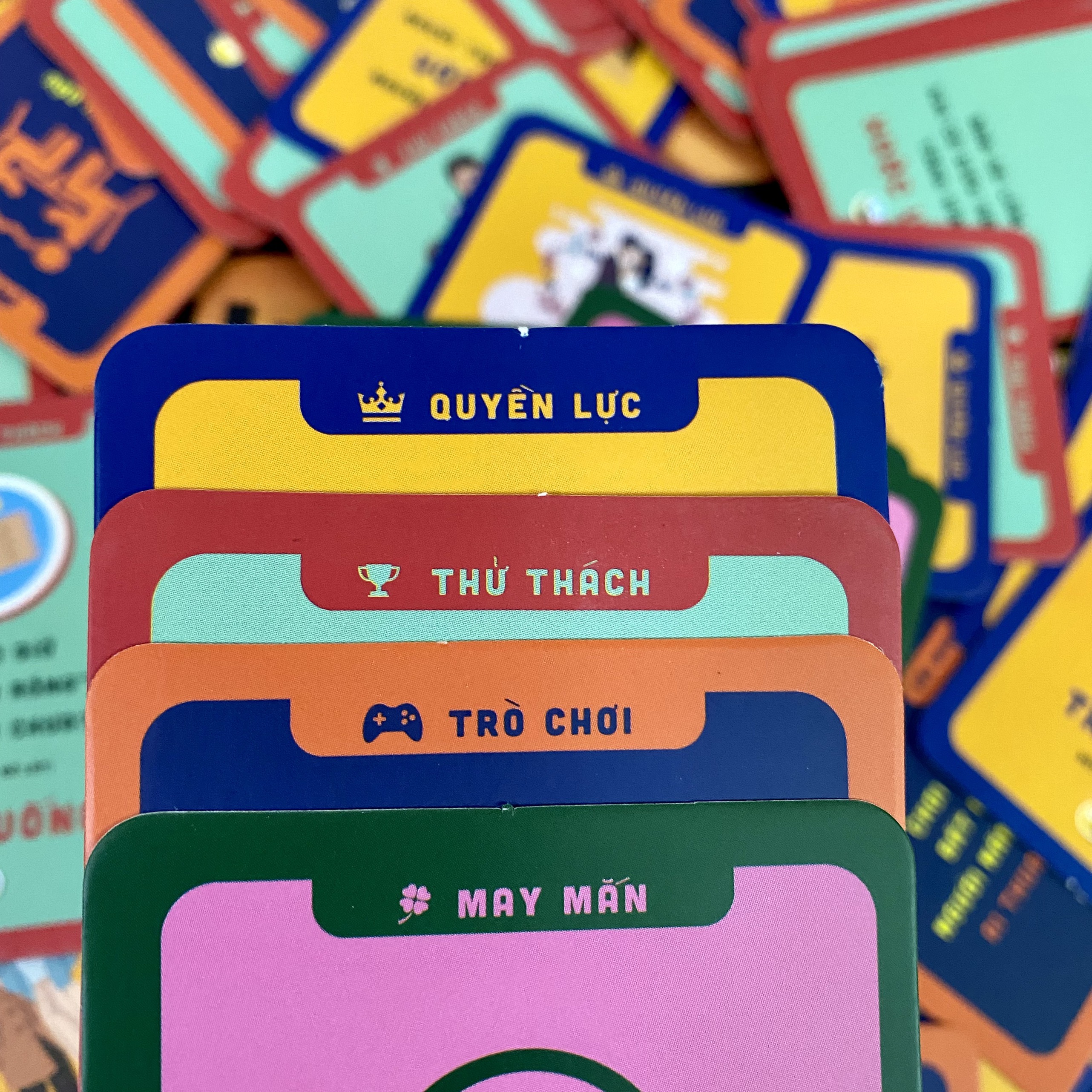 Bộ thẻ bài drinking game nốc out thẻ bài huệ uống thử thách cùng bạn bè cho nhóm cặp đôi 100 lá U Là Trời