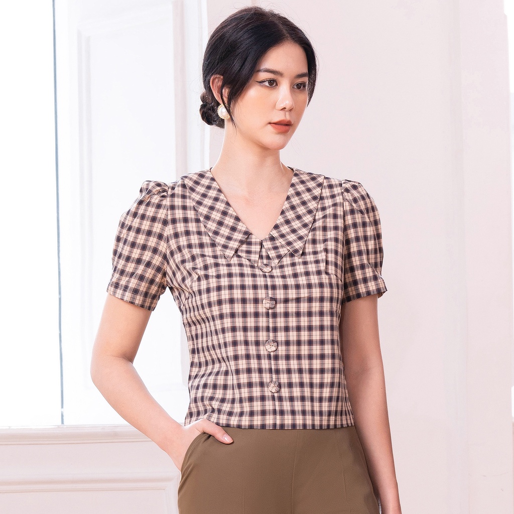 Áo Sơ Mi Nữ Công Sở Cộc Tay UK Fashion Họa Tiết Kẻ Thiết Kế Cổ Kẹp Cúc Bọc, Chất Liệu Nhập Hàn Cao Cấp NKFSM2205006