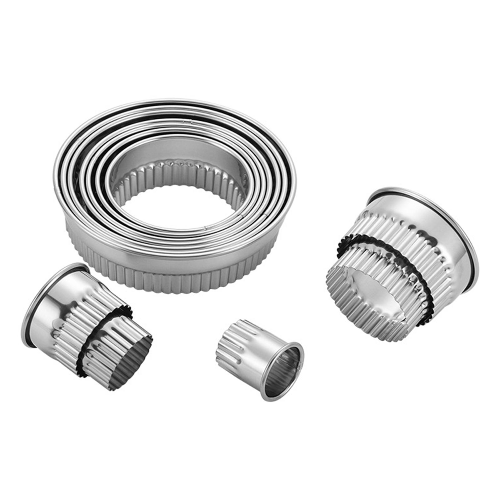 Bộ Khuôn Cắt Bánh Quy Tròn Có Rãnh 12 Cái Với Hộp Đựng
