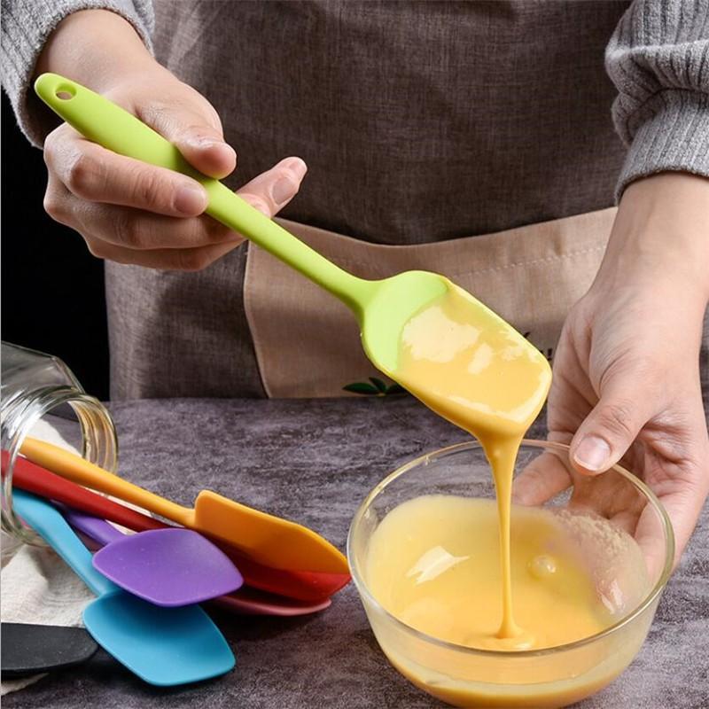 Phới Trộn Bột Spatula Silicone Chịu Nhiệt, Đúc Liền Dùng Để Đánh Bột,Trộn Bột, Vét Kem 28cm (Dạng Thìa)