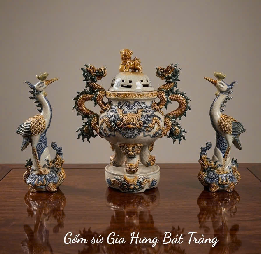Bộ đỉnh hạc chân sứ gốm Gia Hưng Bát Tràng đắp nổi