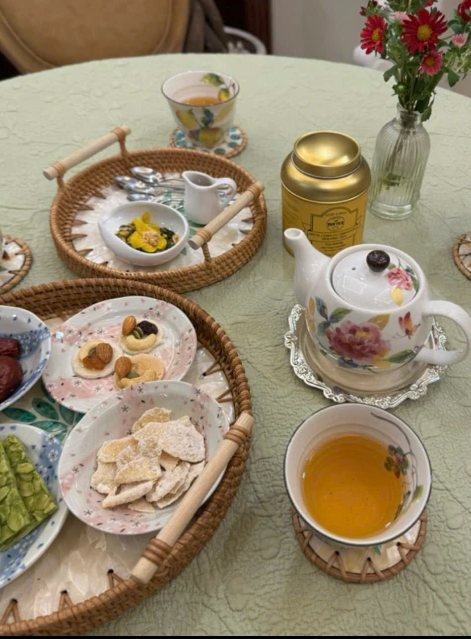 Royal camellia chrysantha Oolong Tea/ Trà Oolong hoa vàng Cung Đình 100g