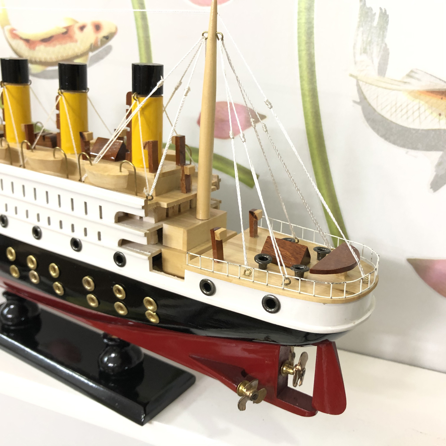 Mô hình tàu gỗ trang trí Tàu gỗ Titanic huyền thoại - Thân tàu dài 40cm - Gỗ Tự Nhiên 100%