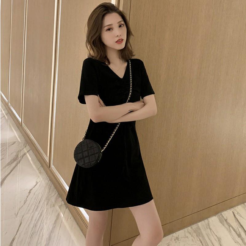 Đầm nữ ngắn tay cổ chữ V màu trơn