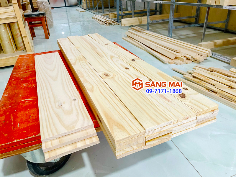 Tấm gỗ thông mặt rộng 9cm x dày 1cm x dài 120cm + láng mịn 4 mặt
