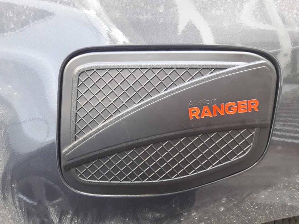 Bộ ốp Pha + hậu +tay + hõm+ Hõm cốp + nắp xăng Nhựa đen cao cấp Ford Ranger dùng cho Form xe 2015 đến 2019