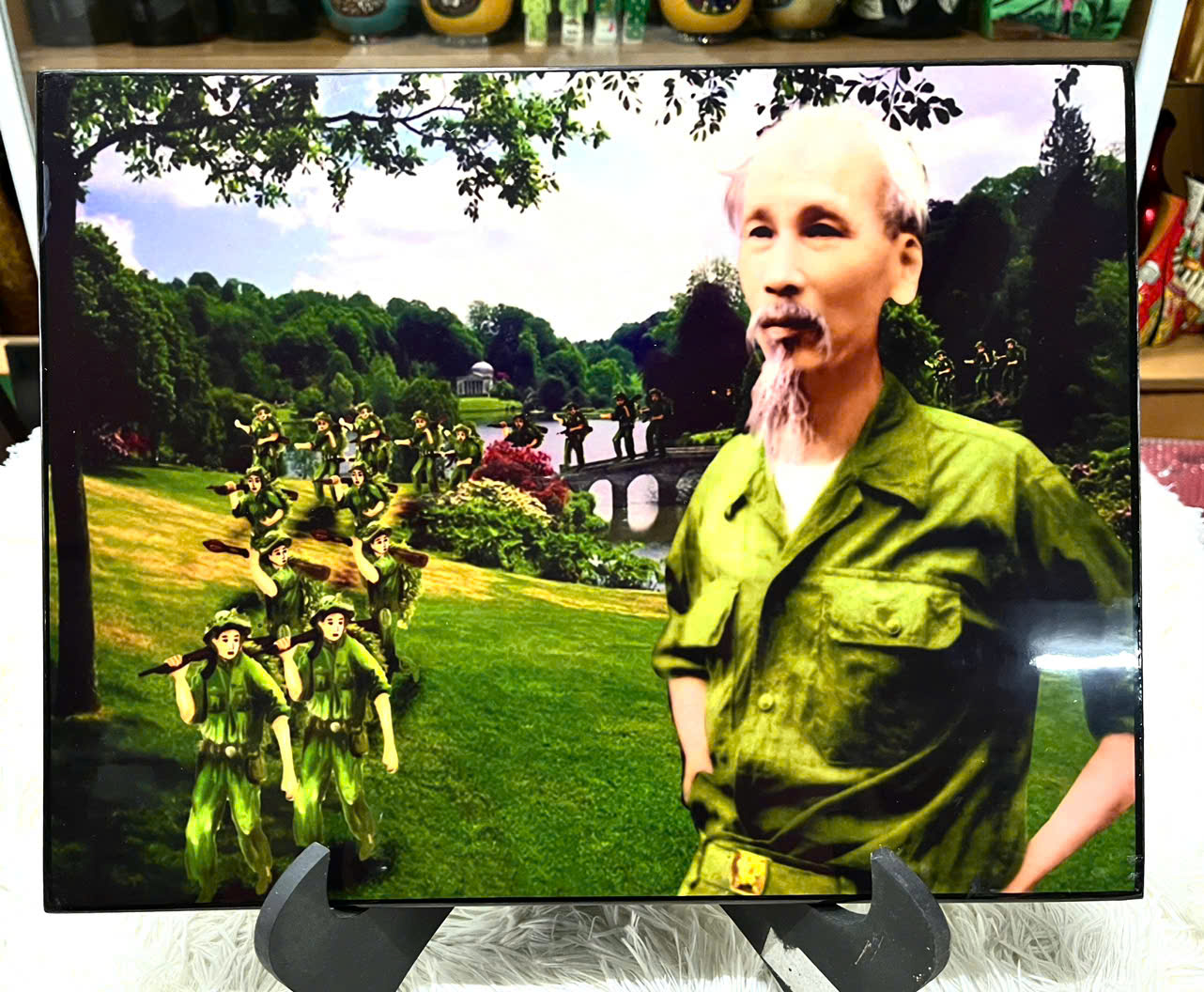 Tranh sơn mài Bác Hồ hàng quân size 30x40 cm