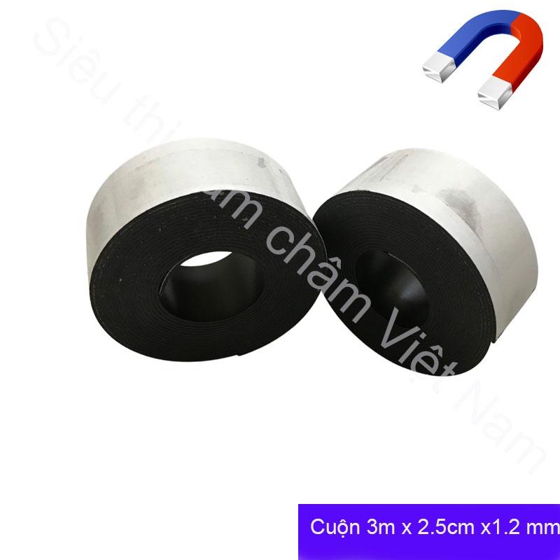 Nam châm cuộn kích thước 2.5cm x 3m x 1.2mm có keo