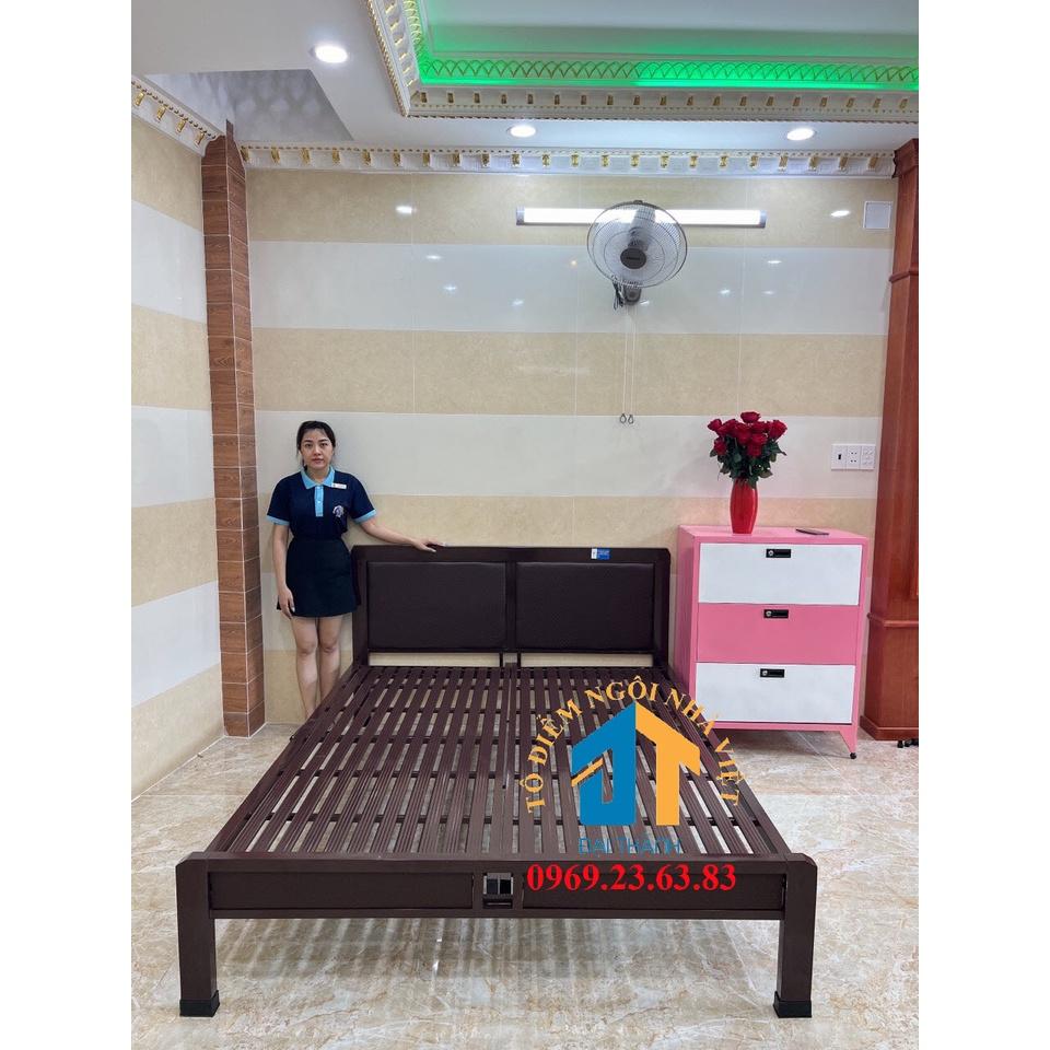 Giường sắt kiểu gỗ nhiều mẫu 1m6x2m