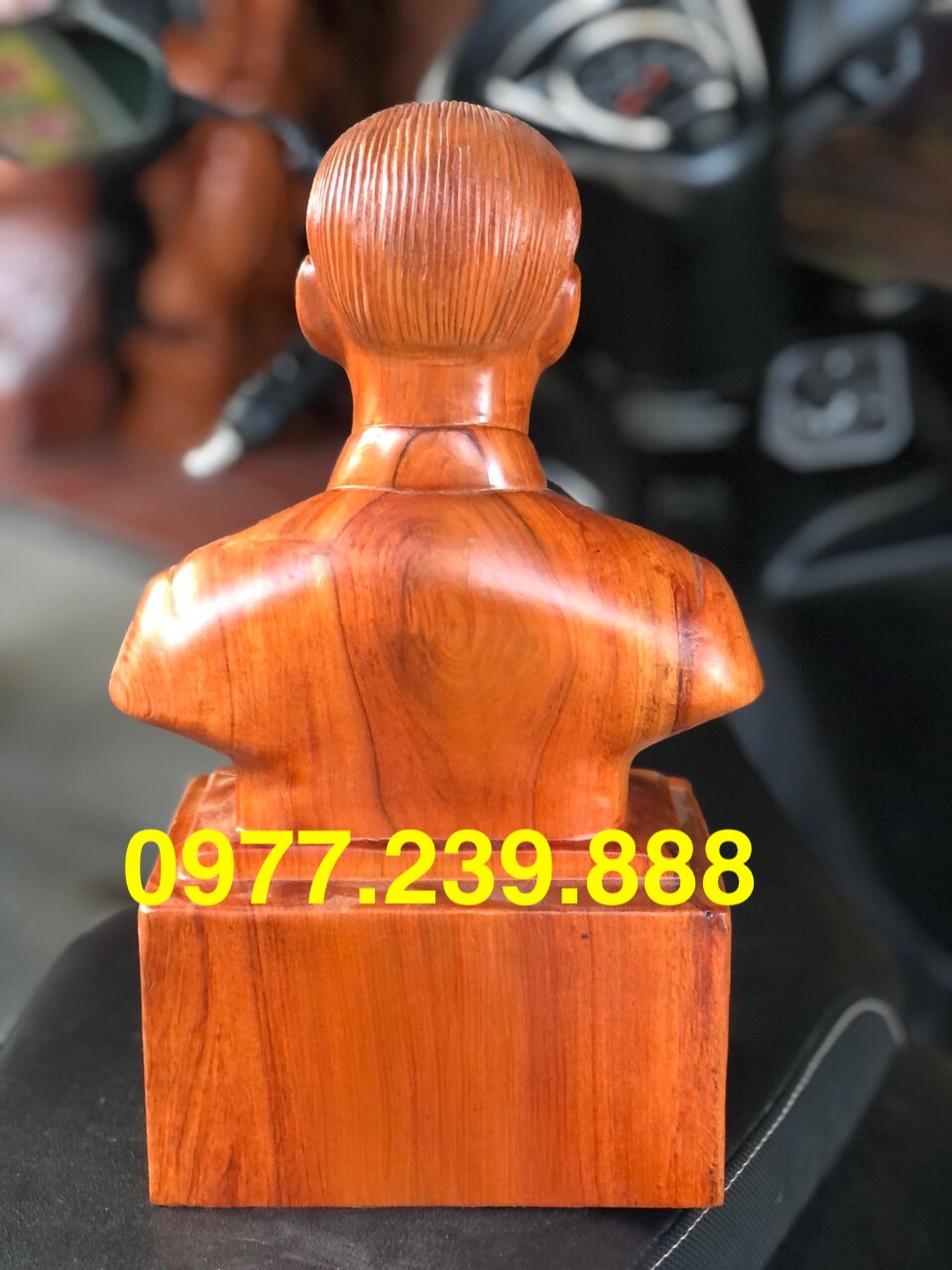 Tượng bác hồ bằng gỗ hương đá 40cm