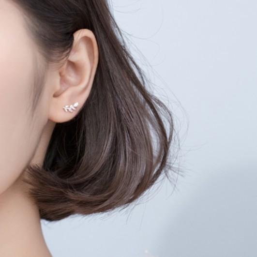 Khuyên tai bông tai nữ bạc s925 cao cấp chiếc lá đan xen đính đá Cá jewelry KB41