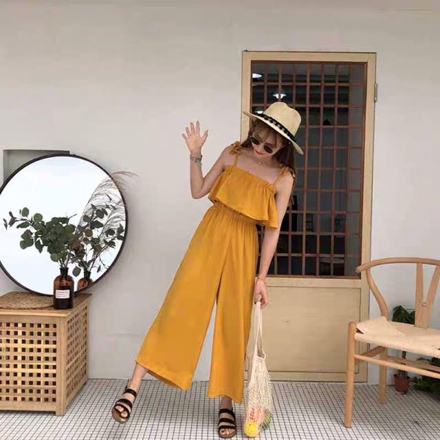 Bộ jumpsuit 2 dây quần ống loe