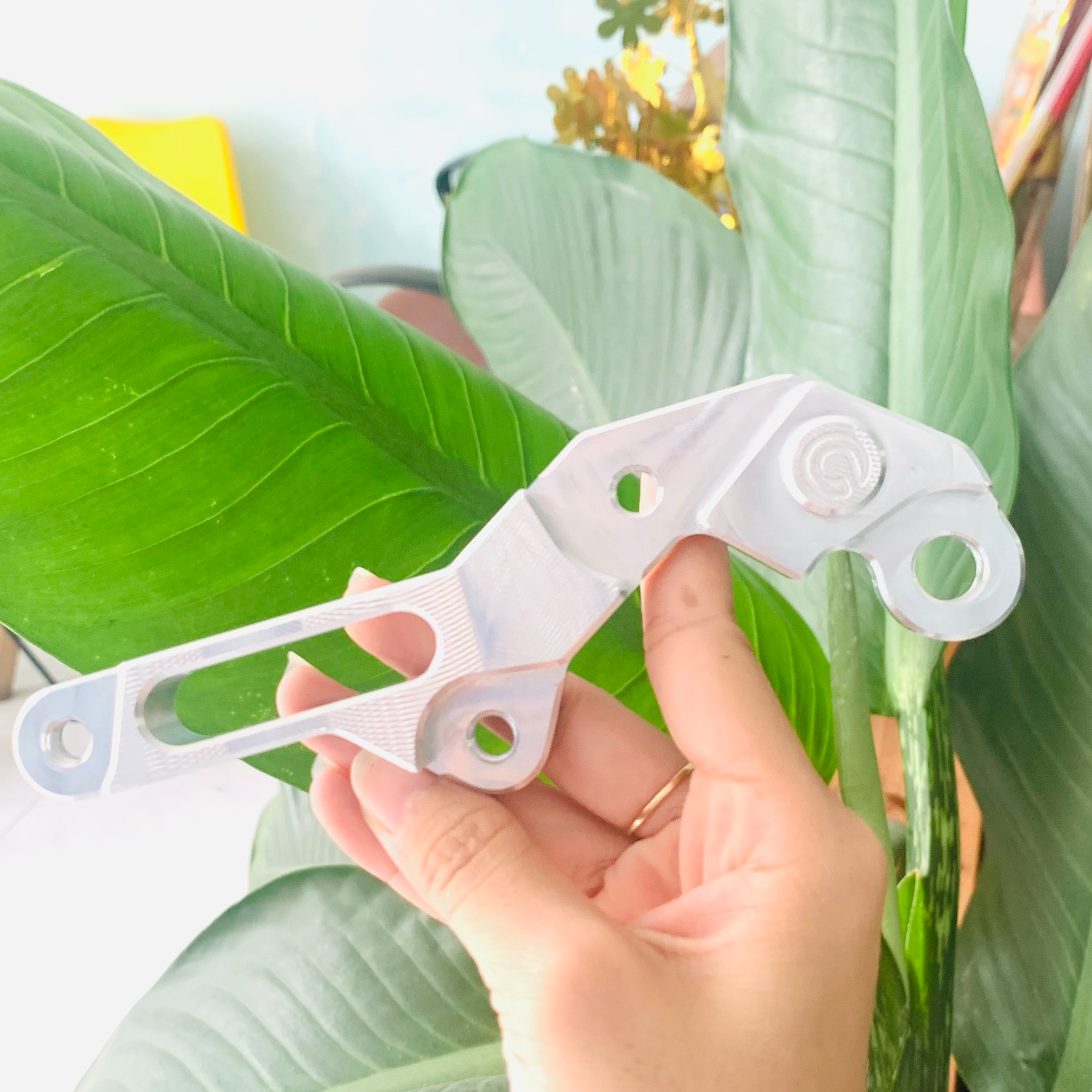 PÁT dành cho xe Vario đời 2017 đi đĩa 260mm gắn heo zjn , làm bằng nhôm cnc nguyên khối