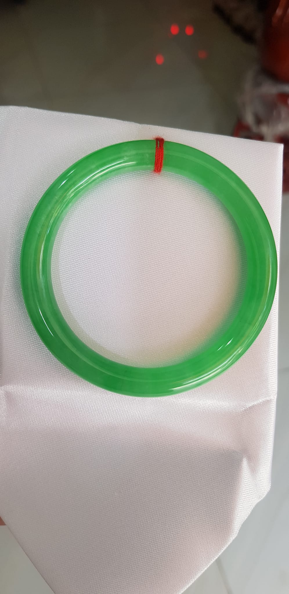 Vòng tay nữ đá cẩm thạch Ngọc Đẹp Lý A 54mm x cọng 8mm Màu Xanh lý tươi sáng bóng đều cả vòng đẹp Nữ 53kg - 60kg đeo mệnh Mộc mệnh Hỏa mệnh Thủy ạ