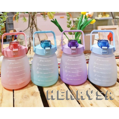 Bình Nước Có Vạch Báo Giờ Uống Nước Dễ Thương 1.3L (Tặng kèm dây đeo) - HENRYSA