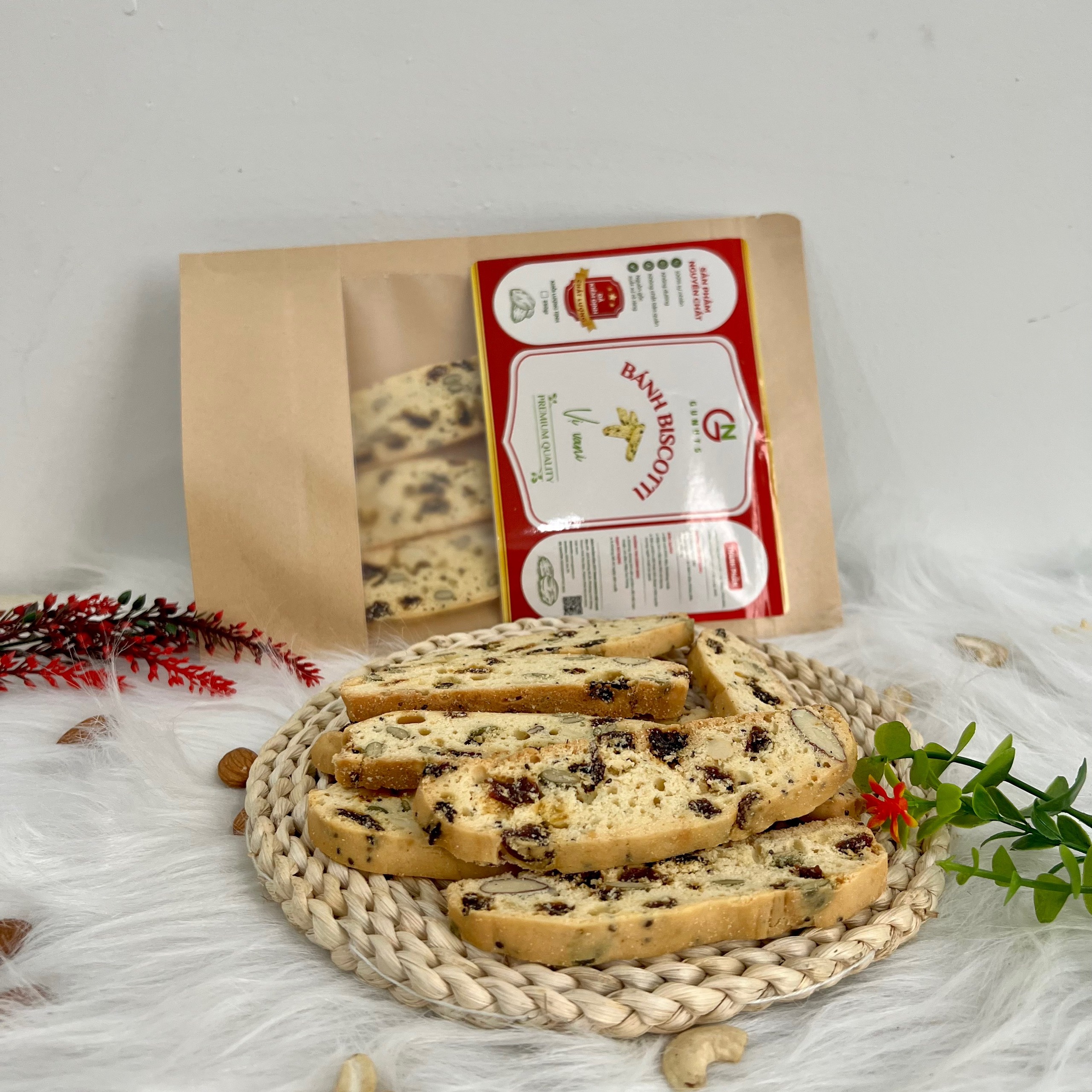 Bánh Biscotti - Biscotti Ăn Kiêng Mix Hạt Vị Vani Gunuts Giàu Dinh Dưỡng Giúp Bổ Sung Chất Xơ Vitamin Và Chất Béo 250g