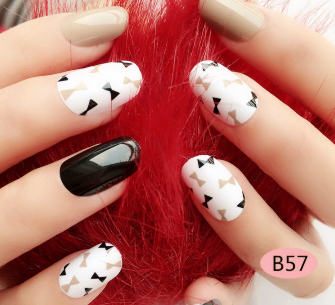 Bộ 24 móng tay giả nail thơi trang như hình