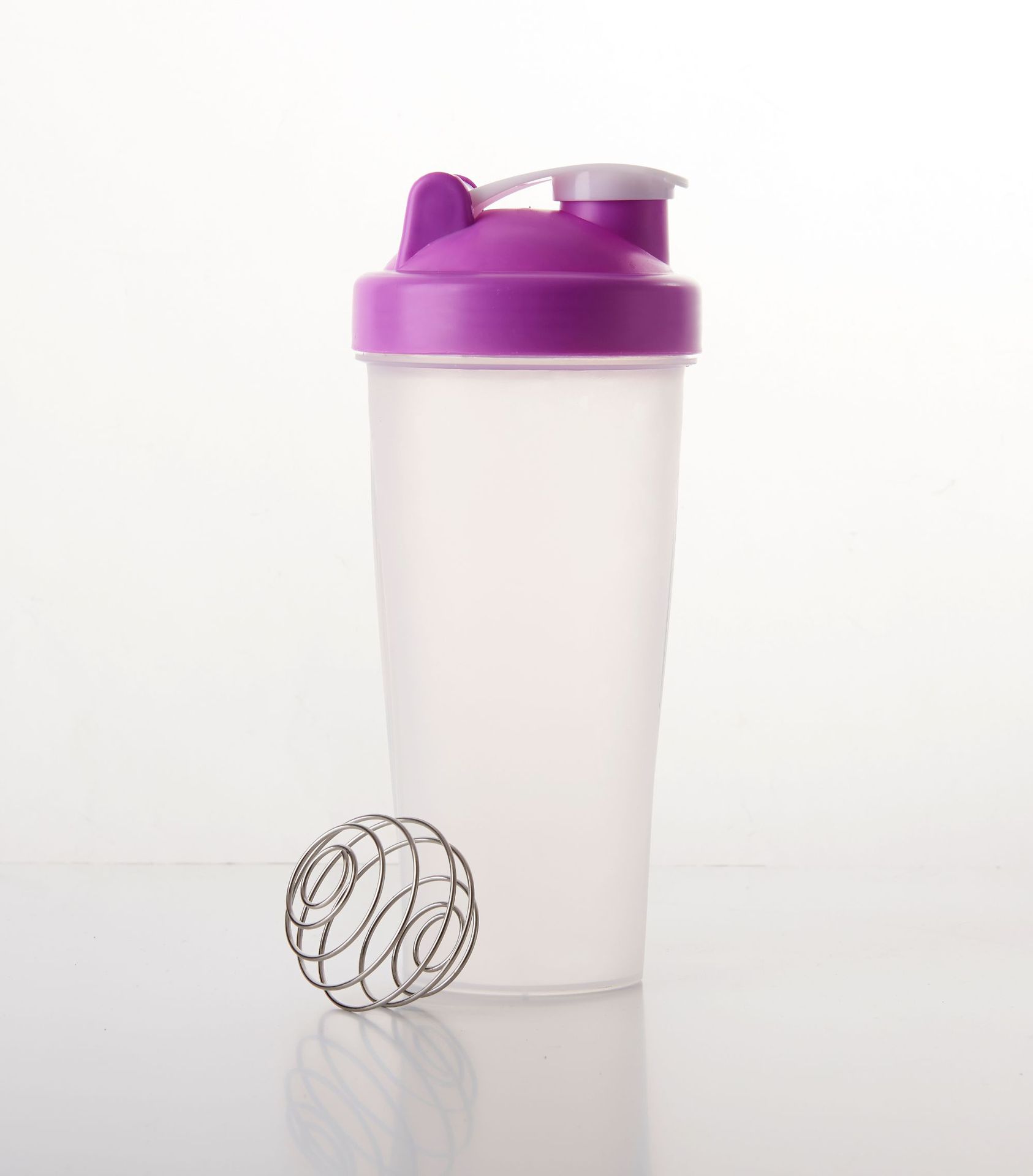 Bình lắc tập gym bình nước shaker thể thao 600ml có quả cầu lò xo giúp hòa tan sữa bột và chất khó tan